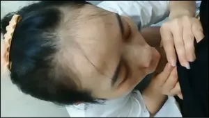 Nhân tình quảng nam lén lút liếm liếm cho cô bạn gái trong phòng tắm