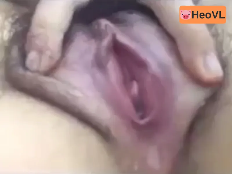 Bồ show cận cảnh bướm đang thở